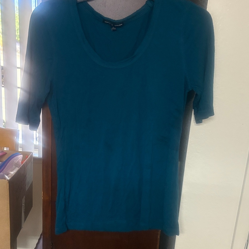 Cable & Gauge Teal Short Sleeve Top
